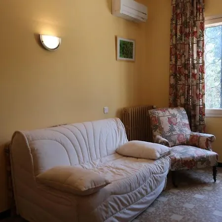 Sleeps 8 Air Con Wifi * Grimaud
